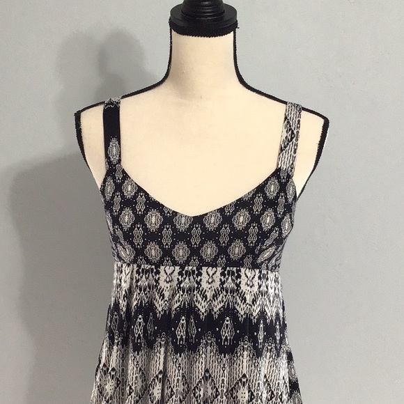 FOREVER 21 BANDED TANK - Picture 2 of 5